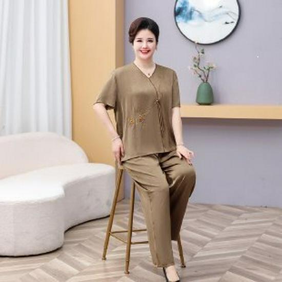 Plus Size Women s Short Sleeve Summer T-shirt - Middle-Aged & Elderly Fashion Extra Large Loose Fit Top 2XL хакі
Plus Size Women s Short Sleeve Summer T-shirt - Middle-Aged & Elderly Fashion Extra Large Loose Fit Top 2XL хакі