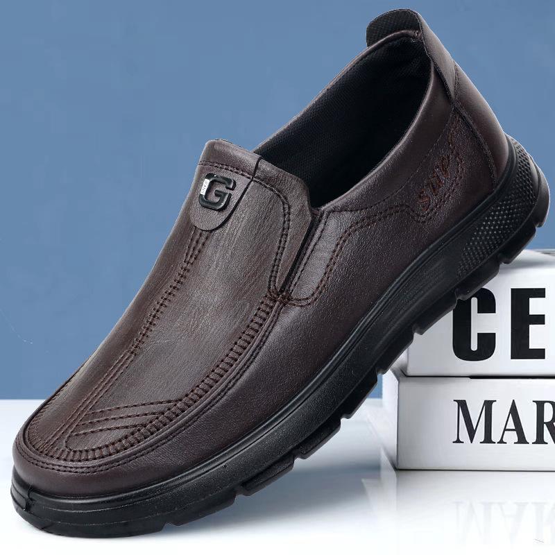 Manufacturer wholesale 2025 new men s business casual leather shoes middle-aged and elderly father shoes soft sole soft surface work shoes 39
Manufacturer wholesale 2025 new men s business casual leather shoes middle-aged and elderly father shoes soft sole soft surface work shoes 39