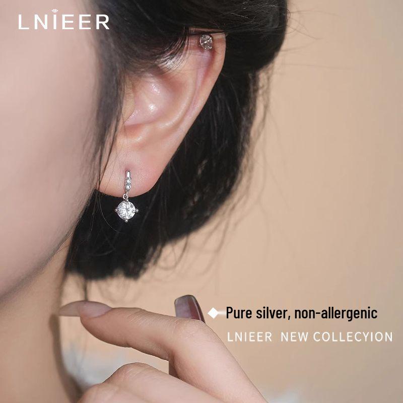 999 Pure Silver Zircon Stud Earrings - Versatile Four-Claw Design, Korean Fashion
999 Pure Silver Zircon Stud Earrings - Versatile Four-Claw Design, Korean Fashion