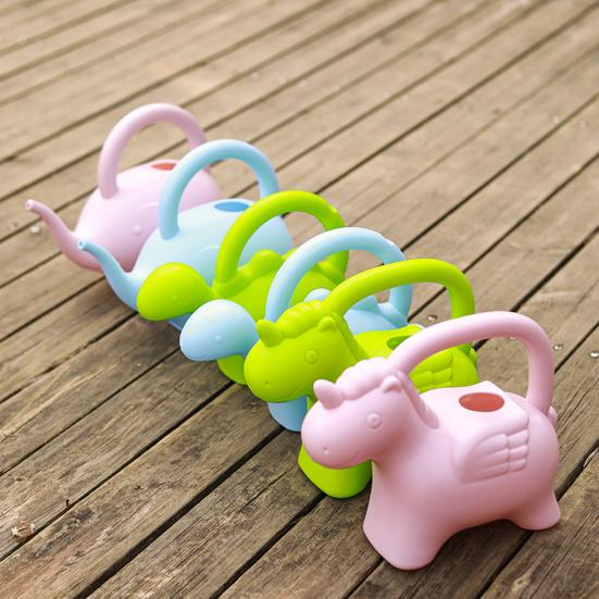 1/1.5L Watering Kettle Cartoon Dinosaur Horse Elephant Styling Watering Pitcher Spacious Large Capacity Plant Waterer B
1/1.5L Watering Kettle Cartoon Dinosaur Horse Elephant Styling Watering Pitcher Spacious Large Capacity Plant Waterer B