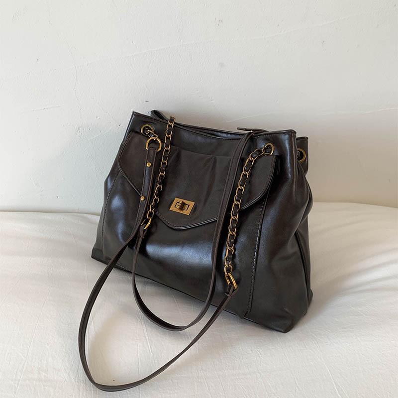 Commuter large-capacity bag women s new women s bag casual fashionable chain shoulder bag textured tote bag
Commuter large-capacity bag women s new women s bag casual fashionable chain shoulder bag textured tote bag