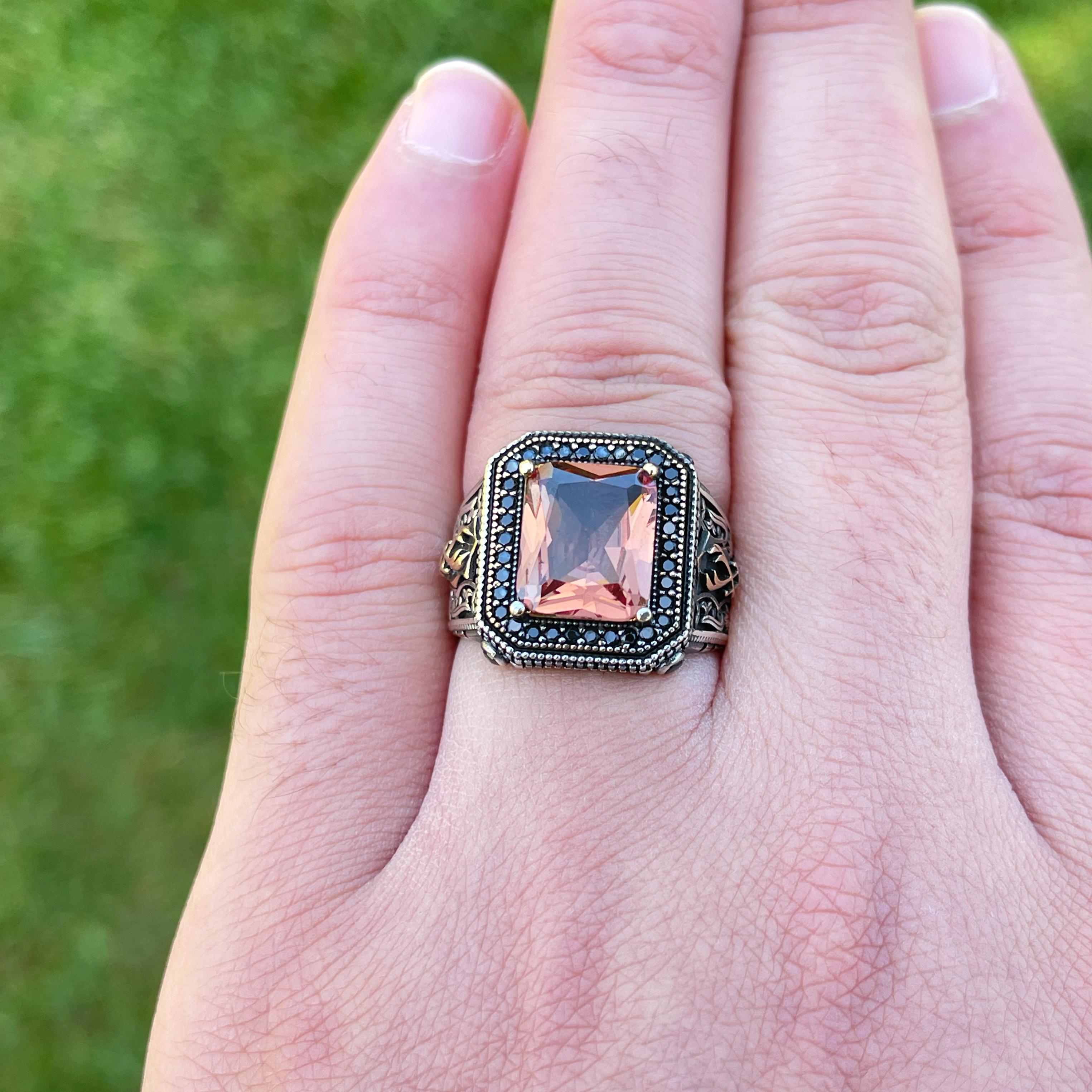 Мужское кольцо с изменяющим цвет зултанитовым камнем, кольцо из стерлингового серебра 925 пробы, кольцо с турецким диаспорным камнем, кольцо ручной работы, подарок для мужчин, для него 7 серебряный
Мужское кольцо с изменяющим цвет зултанитовым камнем, кольцо из стерлингового серебра 925 пробы, кольцо с турецким диаспорным камнем, кольцо ручной работы, подарок для мужчин, для него 7 серебряный