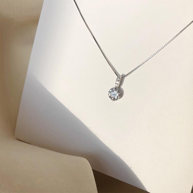Korean Style S925 Sterling Silver Dainty Diamond Necklace with Rhinestone Box Chain 925 Silver
Korean Style S925 Sterling Silver Dainty Diamond Necklace with Rhinestone Box Chain 925 Silver