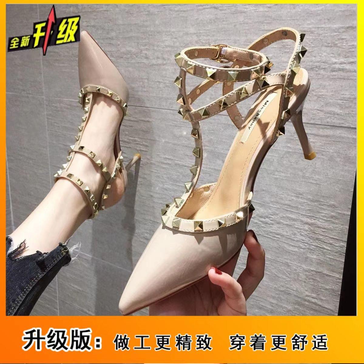 Женские туфли на высоком каблуке 2024 новые туфли с заклепками чистый стиль интернет-знаменитости с ремешком на щиколотке сандалии большого размера французские туфли с острым носком 34
Женские туфли на высоком каблуке 2024 новые туфли с заклепками чистый стиль интернет-знаменитости с ремешком на щиколотке сандалии большого размера французские туфли с острым носком 34