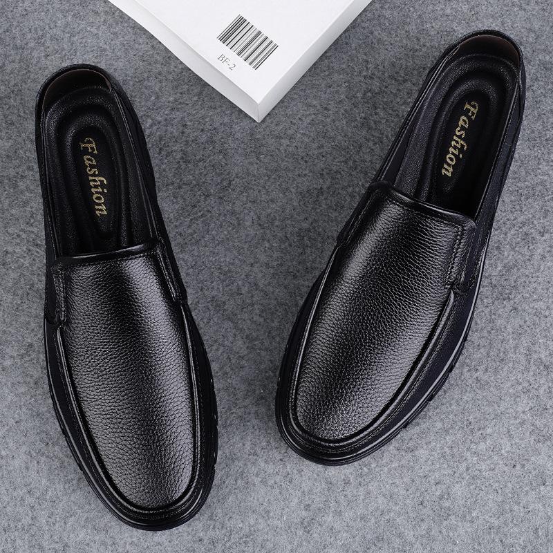 Men s shoes 2025 summer new men s one-pedal soft-soled shock-absorbing dad shoes non-slip classic retro casual leather shoes 36 чёрный
Men s shoes 2025 summer new men s one-pedal soft-soled shock-absorbing dad shoes non-slip classic retro casual leather shoes 36 чёрный