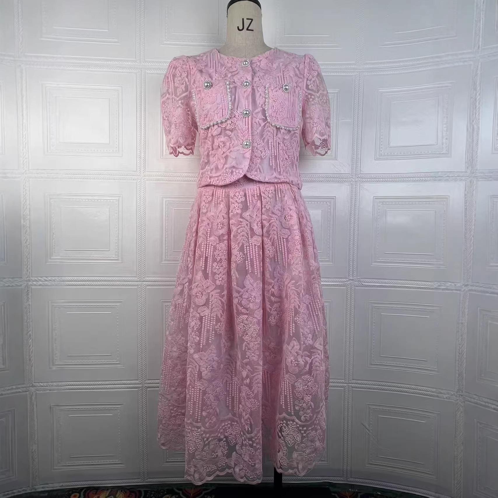 Spring 2026 New Arrival Elegant Solid Color Evening Party Bell Sleeve Two-Piece Set S розовый
Spring 2026 New Arrival Elegant Solid Color Evening Party Bell Sleeve Two-Piece Set S розовый