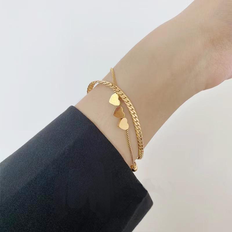 European & American Titanium Steel Peach Heart Dual Layer Love Bracelet: Simple Design, High-End Sweet Bangle Jewelry.
European & American Titanium Steel Peach Heart Dual Layer Love Bracelet: Simple Design, High-End Sweet Bangle Jewelry.