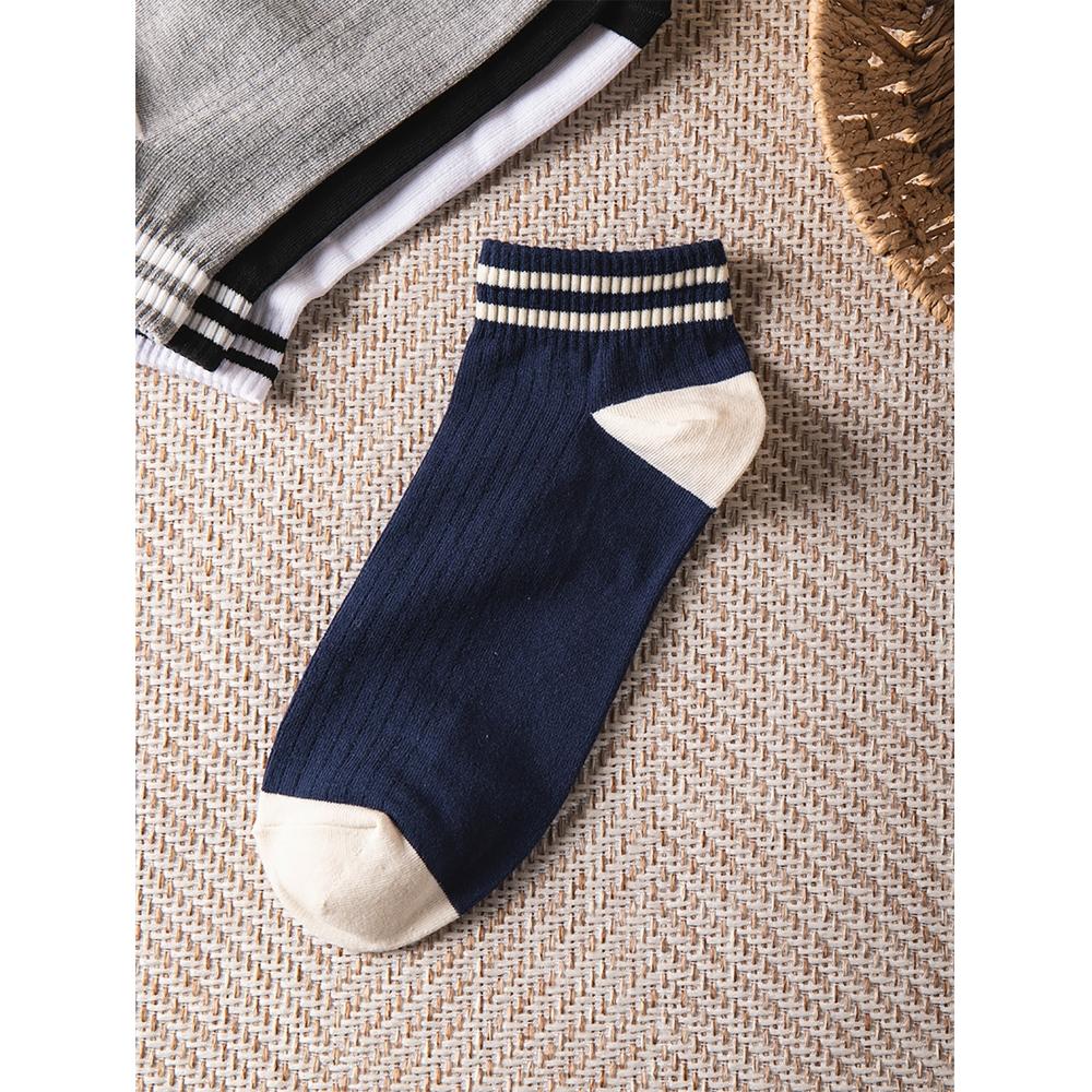 Повседневные короткие носки Daiso для мужчин White (black ankle) pattern (2 lines ankle)
Повседневные короткие носки Daiso для мужчин White (black ankle) pattern (2 lines ankle)