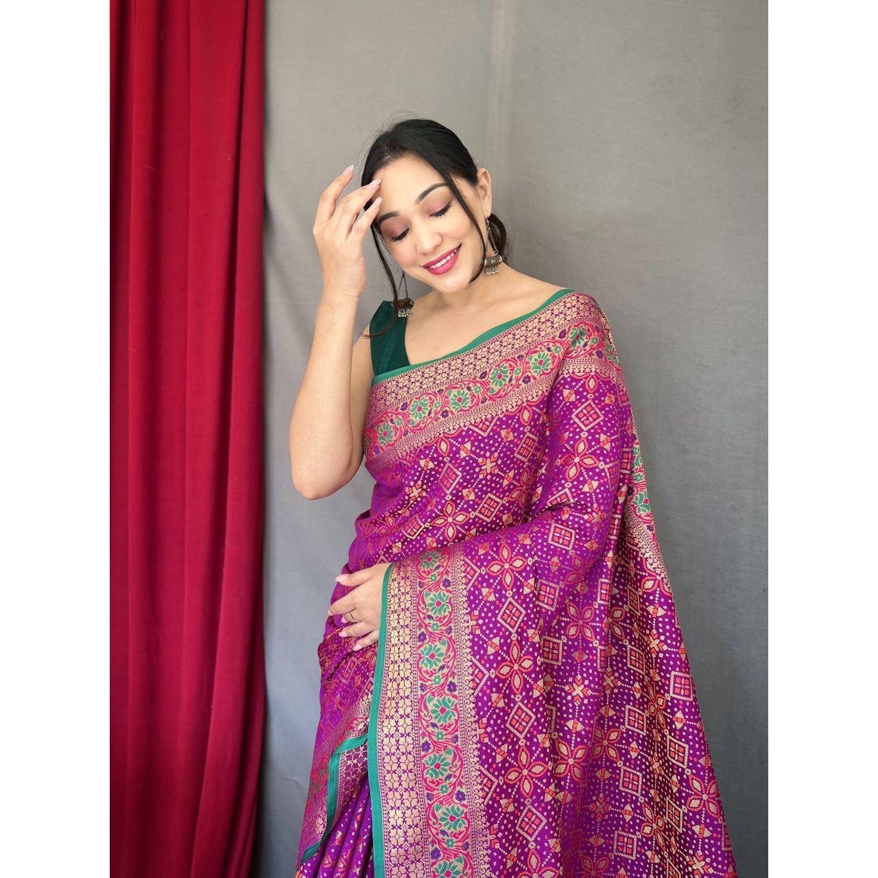 Сари из шелкового золота Зари, шелковое сари, сари для вечеринок, сари для свадебной одежды, дизайнерское сари, розовое сари, сари. 
Сари из шелкового золота Зари, шелковое сари, сари для вечеринок, сари для свадебной одежды, дизайнерское сари, розовое сари, сари.