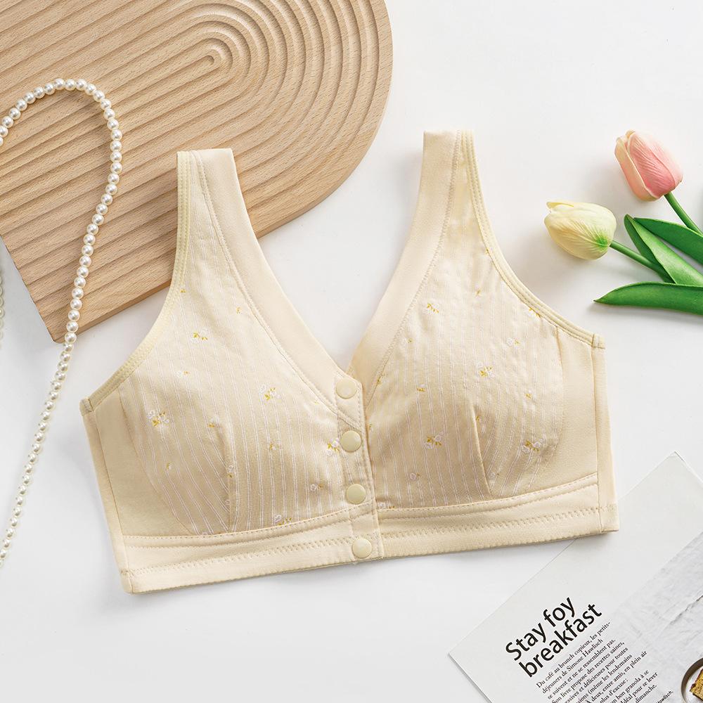 New glossy front buckle middle-aged and elderly underwear women s soft cotton vest large size without steel ring
New glossy front buckle middle-aged and elderly underwear women s soft cotton vest large size without steel ring