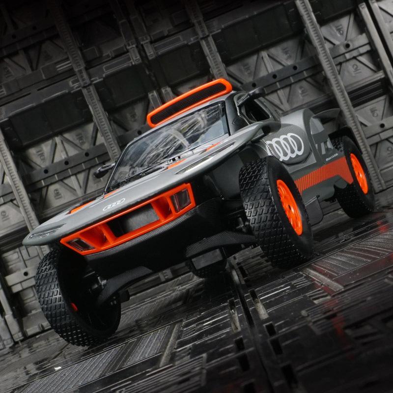 Моделирование RS Q E-tron Alloy Racing Double Door Static Steering Car Decorations чёрный
Моделирование RS Q E-tron Alloy Racing Double Door Static Steering Car Decorations чёрный