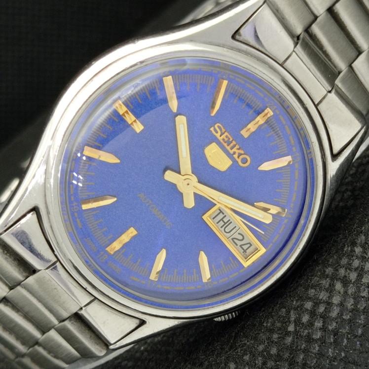 USED VINTAGE SEIKO 5 AUTOMATIC 7009A JAPAN MENS D/D BLUE WATCH 608c-a315420-9 SKU608c-a315420
USED VINTAGE SEIKO 5 AUTOMATIC 7009A JAPAN MENS D/D BLUE WATCH 608c-a315420-9 SKU608c-a315420