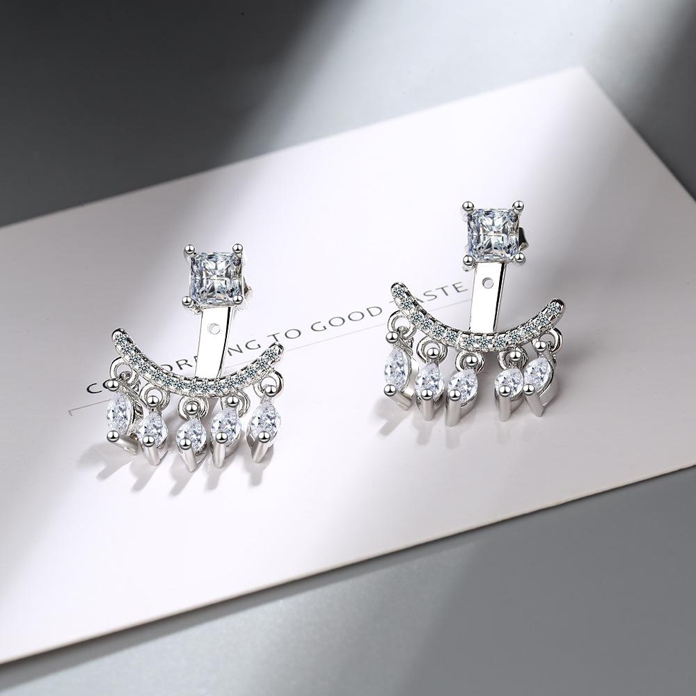 BELLA BOX серьги с пятью лепестками и кисточками, ювелирные изделия, подарок для свадебной вечеринки
BELLA BOX серьги с пятью лепестками и кисточками, ювелирные изделия, подарок для свадебной вечеринки