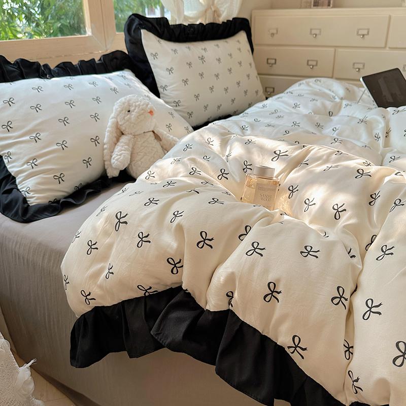 Bonenjoy Queen Size Duvet Cover Sets with Black Ruffles King Size Bed Cover Sets Reactive Printed Bedding Set Single Bed Linens 150x200cm 3pcs set&set
Bonenjoy Queen Size Duvet Cover Sets with Black Ruffles King Size Bed Cover Sets Reactive Printed Bedding Set Single Bed Linens 150x200cm 3pcs set&set