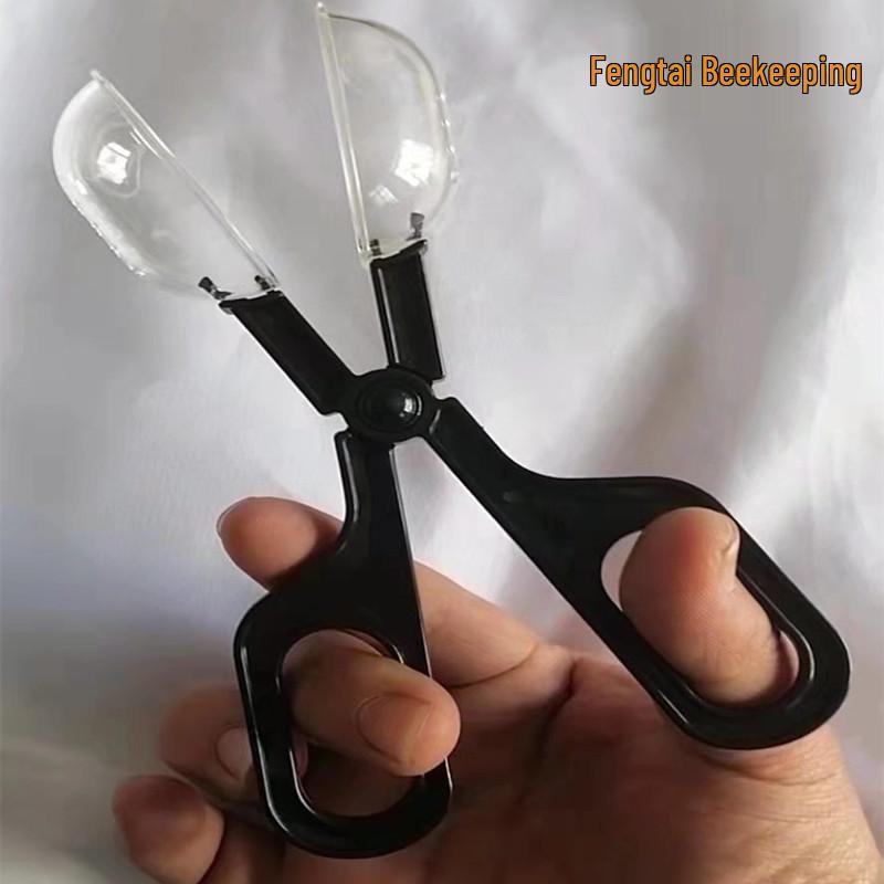 Queen Bee Scissors: New Type Catcher & Marking Cage for Queens
Queen Bee Scissors: New Type Catcher & Marking Cage for Queens