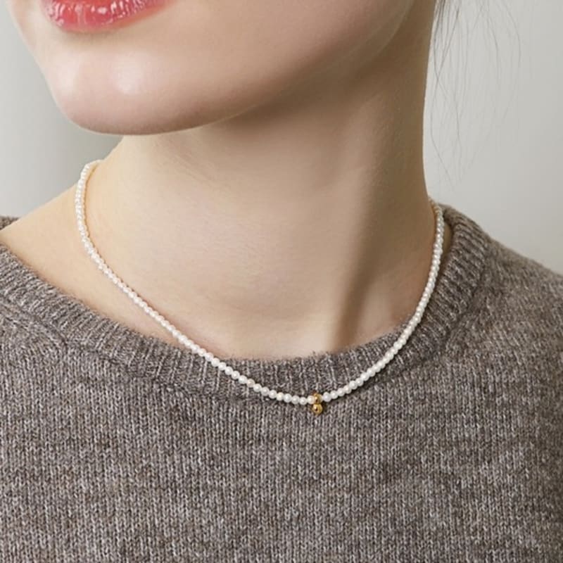 ozel Silver925 Fresh Water Pearl Gold Point Necklace PS164N Gold
ozel Silver925 Fresh Water Pearl Gold Point Necklace PS164N Gold