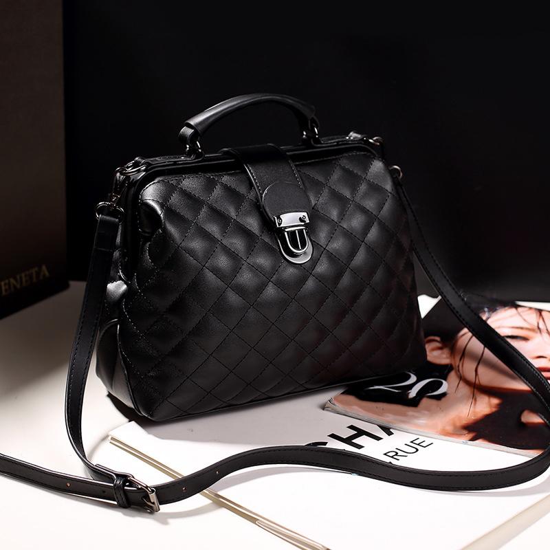 Модная и универсальная женская сумка Модная сумка через плечо с диагональю
Модная и универсальная женская сумка Модная сумка через плечо с диагональю