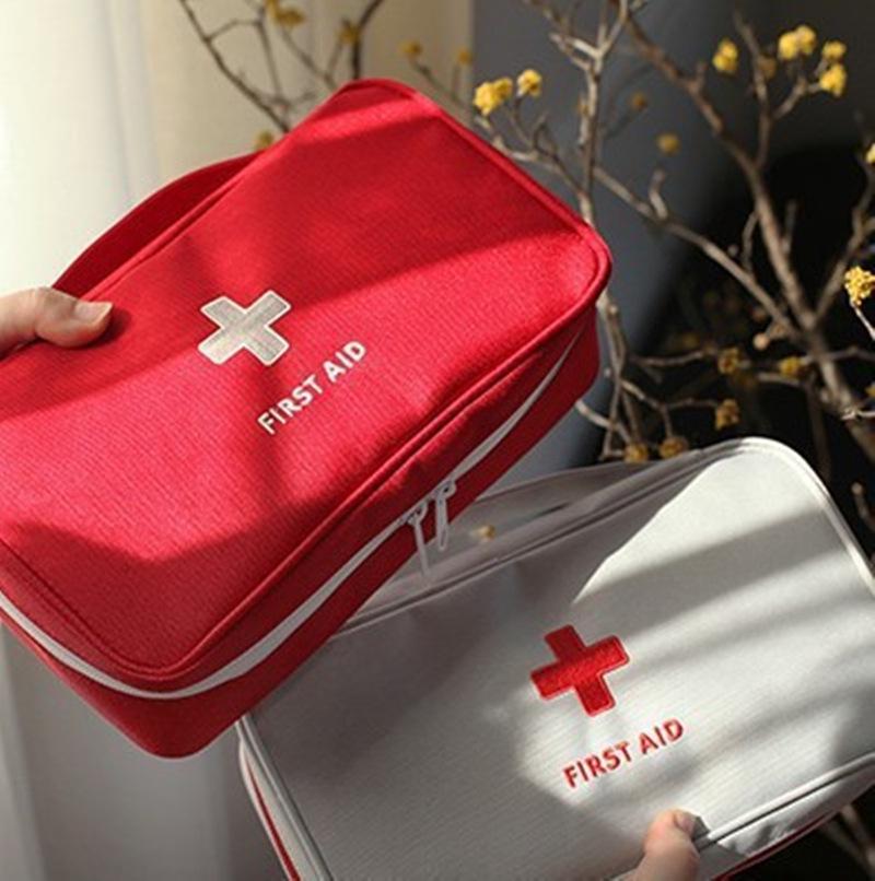 Korean Travel First Aid & Medicine Organizer - Large Portable Epidemic Prevention Bag белый/серый
Korean Travel First Aid & Medicine Organizer - Large Portable Epidemic Prevention Bag белый/серый