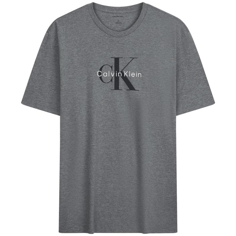 Чоловіча бавовняна футболка з круглим вирізом та логотипом CK Calvin Klein Jeans M
Чоловіча бавовняна футболка з круглим вирізом та логотипом CK Calvin Klein Jeans M