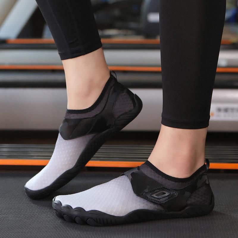 Fitness shoes men s and women s indoor special skipping rope shoes non-slip comprehensive training shoes to reduce dryness home sports yoga 45
Fitness shoes men s and women s indoor special skipping rope shoes non-slip comprehensive training shoes to reduce dryness home sports yoga 45
