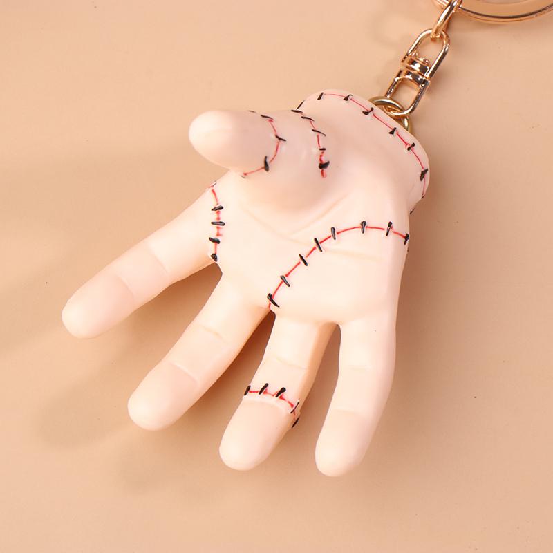 Severed Hand Horror Pendant Soft Hand Keychain Simulation Hand Keyring Backpack Pendant Car Key Holder Christmas Decoration Gift
Severed Hand Horror Pendant Soft Hand Keychain Simulation Hand Keyring Backpack Pendant Car Key Holder Christmas Decoration Gift