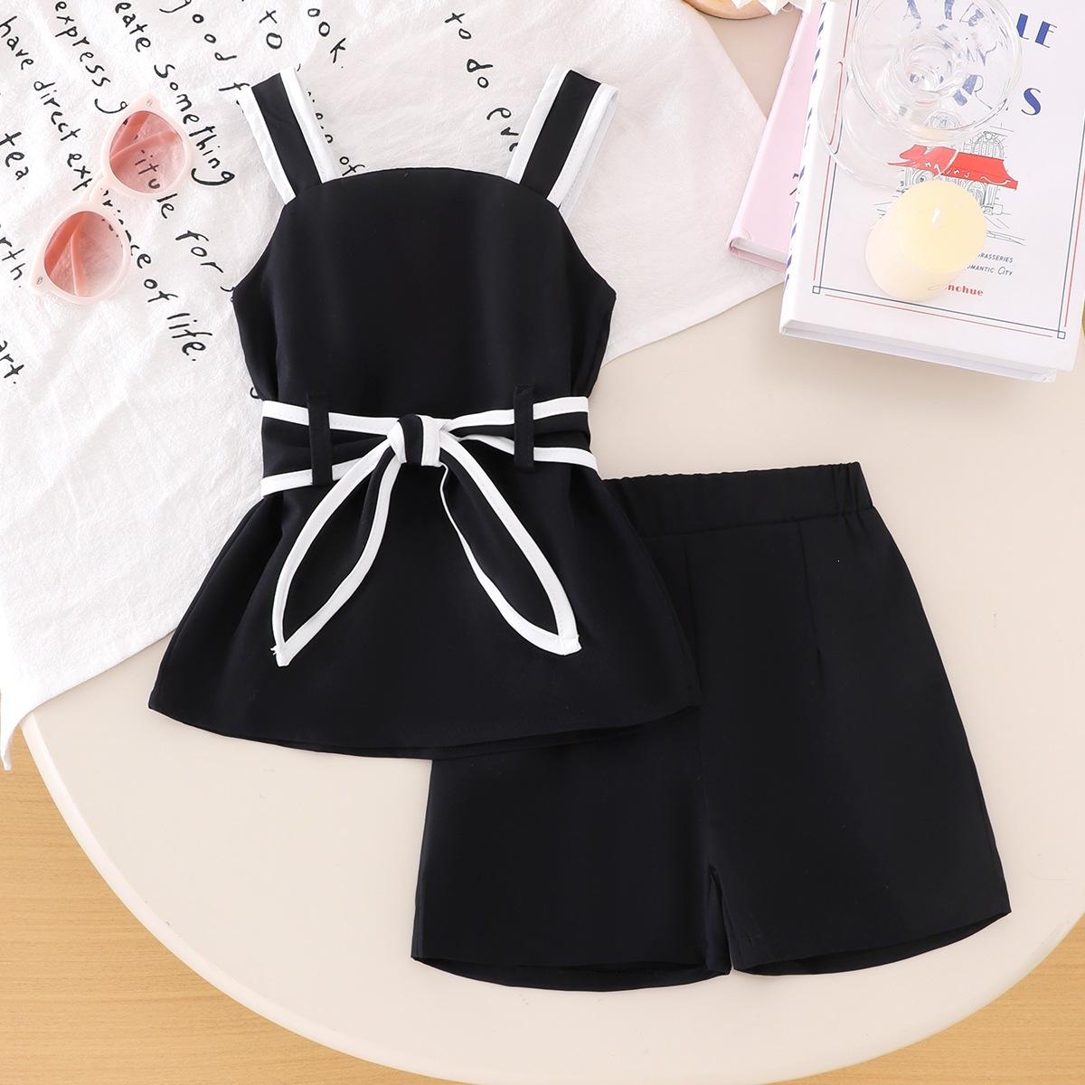 Girls Fashionable Black Outfit - Summer Children s Simple Halter Top + Wide-leg Shorts Set 7y чорний
Girls Fashionable Black Outfit - Summer Children s Simple Halter Top + Wide-leg Shorts Set 7y чорний
