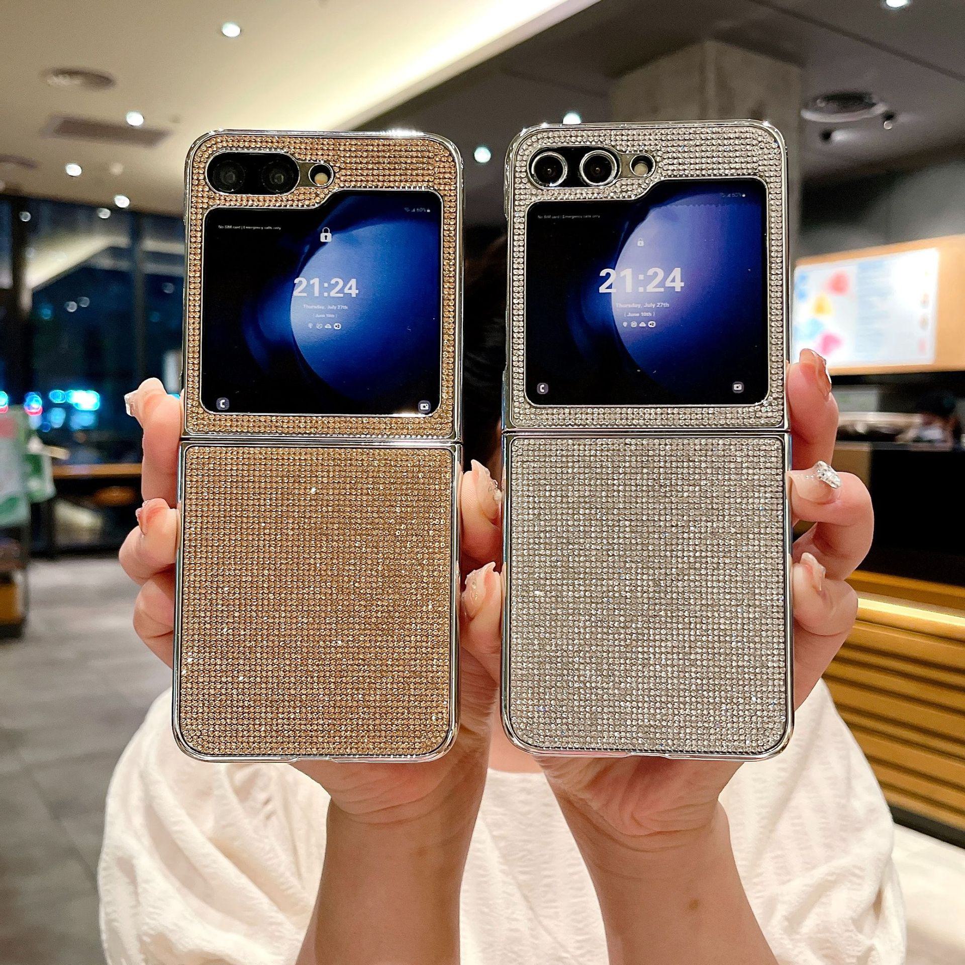 Samsung Z Flip 6/5/4 Rhinestone Crystal Diamond Screen Protector with Electroplated Inlay Samsung Z Flip5
Samsung Z Flip 6/5/4 Rhinestone Crystal Diamond Screen Protector with Electroplated Inlay Samsung Z Flip5