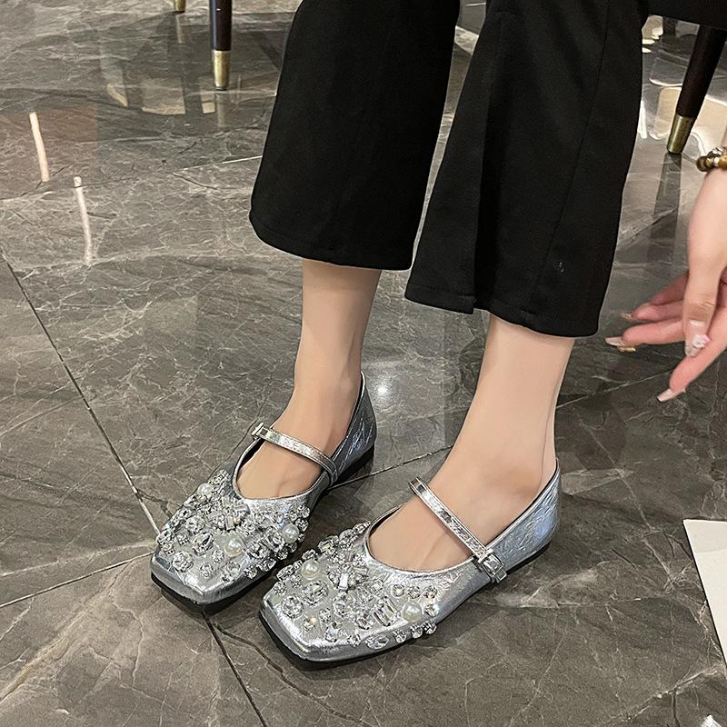French fairy style silver rhinestone Mary Jane shoes women s spring new square head flat bottom with skirt one-word single shoes 35 чорний
French fairy style silver rhinestone Mary Jane shoes women s spring new square head flat bottom with skirt one-word single shoes 35 чорний