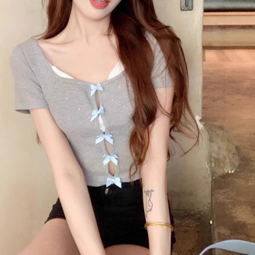 Women s Sweet & Spicy Short Sleeve Crop Top - Chic Summer Design One Size – Premium чёрный
Women s Sweet & Spicy Short Sleeve Crop Top - Chic Summer Design One Size – Premium чёрный