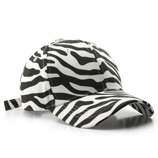 Zebra Print Extended Brim Baseball Cap All Seasons Adjustable Buckle Sunscreen Unisex Cap for Running черный белый
Zebra Print Extended Brim Baseball Cap All Seasons Adjustable Buckle Sunscreen Unisex Cap for Running черный белый
