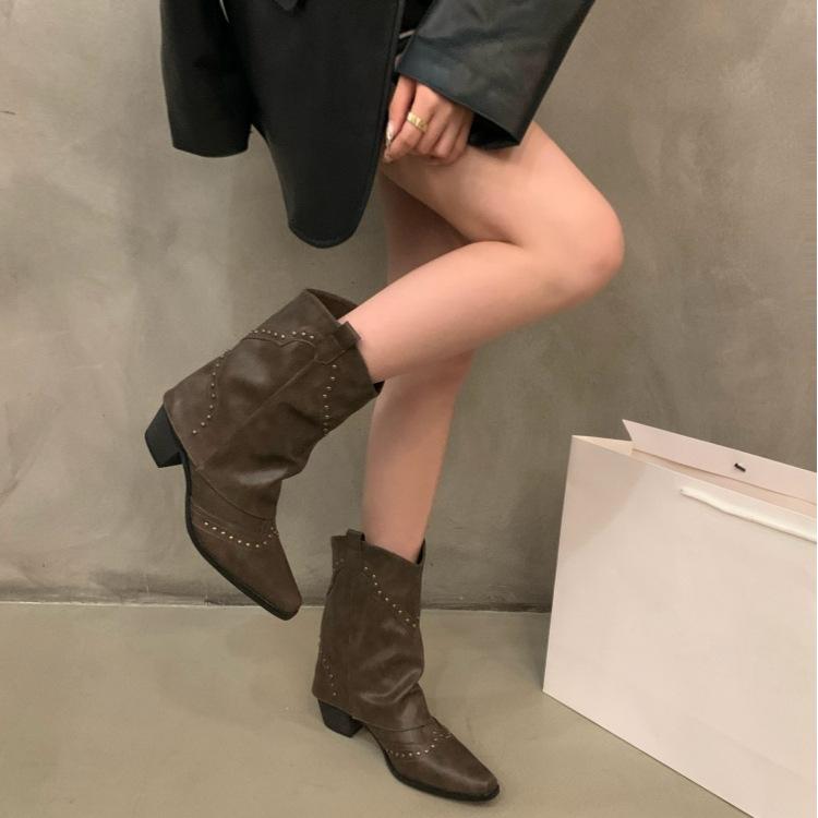 Coarse heel pointed western cowboy boots women s boots 2025 new thin short boots autumn and winter single boots brown Martin boots 40
Coarse heel pointed western cowboy boots women s boots 2025 new thin short boots autumn and winter single boots brown Martin boots 40