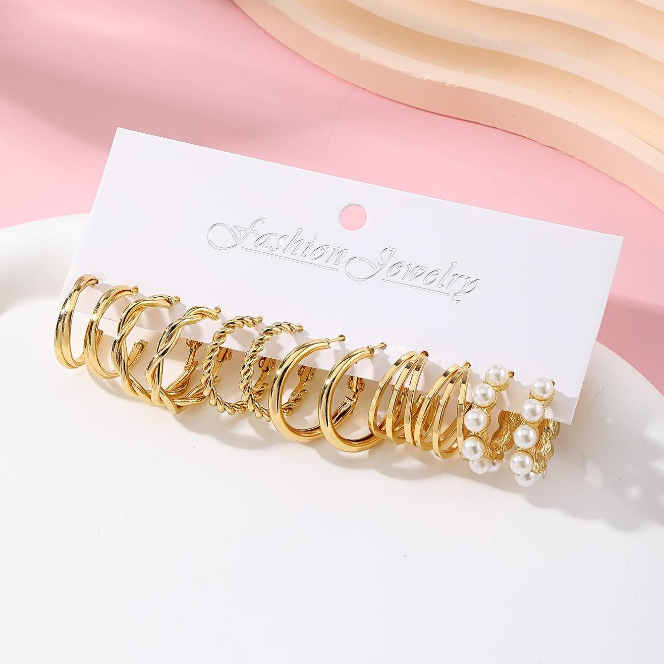 Новый комплект из металлических сережек-крученых сережек, 6 пар креативных простых сережек в стиле ретро, геометрические серьги для женщин
Новый комплект из металлических сережек-крученых сережек, 6 пар креативных простых сережек в стиле ретро, геометрические серьги для женщин