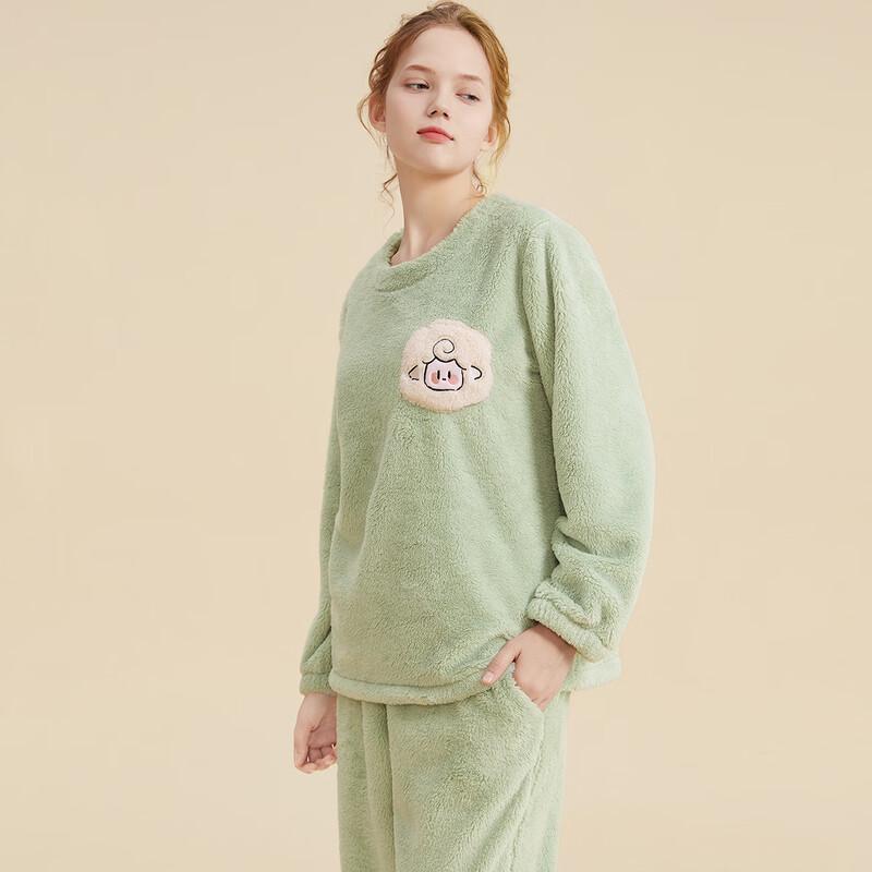 Urban Beauty Women s Coral Fleece Pajama Set XL
Urban Beauty Women s Coral Fleece Pajama Set XL