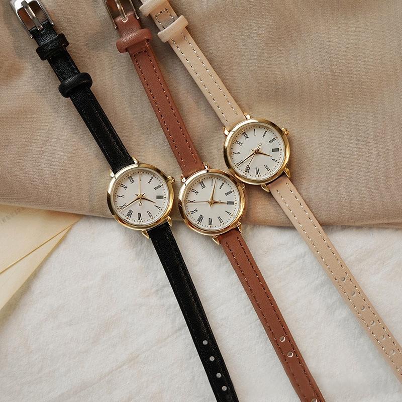 Женские модные маленькие кварцевые часы с кожаным ремешком Jam Tangan Wanita Prempuan
Женские модные маленькие кварцевые часы с кожаным ремешком Jam Tangan Wanita Prempuan