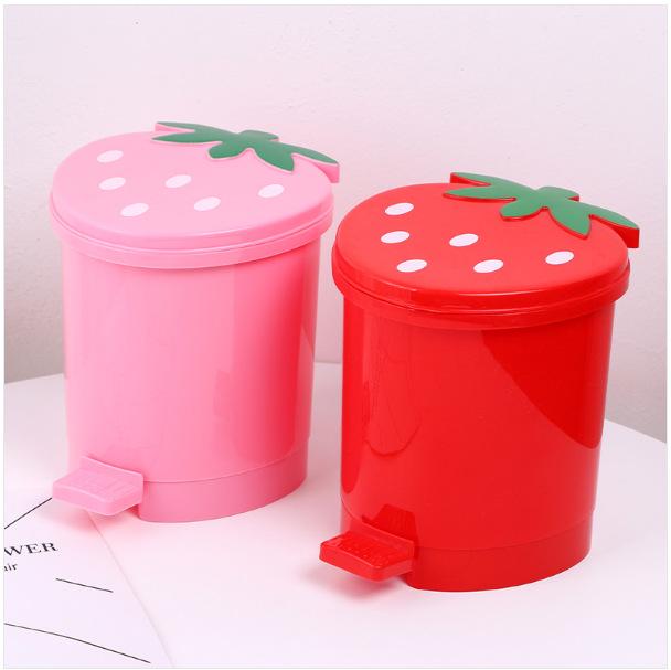 Korean Style Strawberry Desktop Foot Pedal Trash Can - Cartoon Design 14.7*16.5*16.5CM червоний
Korean Style Strawberry Desktop Foot Pedal Trash Can - Cartoon Design 14.7*16.5*16.5CM червоний