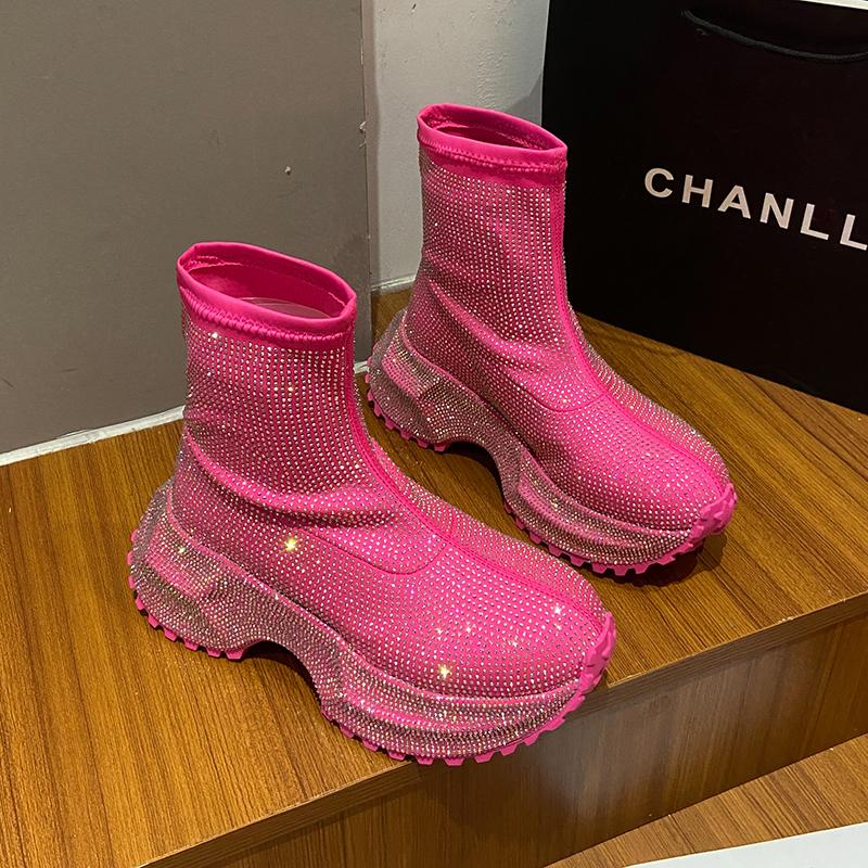 Модные хрустальные туфли на высоком каблуке женские ботильоны на платформе модные элегантные туфли 2025 зима готические челси ботинки туфли-лодочки новые снежные женские ботинки 35 розовый
Модные хрустальные туфли на высоком каблуке женские ботильоны на платформе модные элегантные туфли 2025 зима готические челси ботинки туфли-лодочки новые снежные женские ботинки 35 розовый