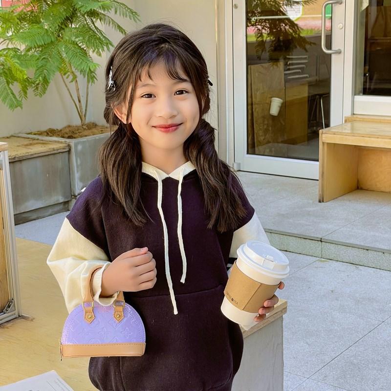 Children s bag 2025 new fashion embossed mini shell bag little girl chain messenger bag One size жовтий
Children s bag 2025 new fashion embossed mini shell bag little girl chain messenger bag One size жовтий