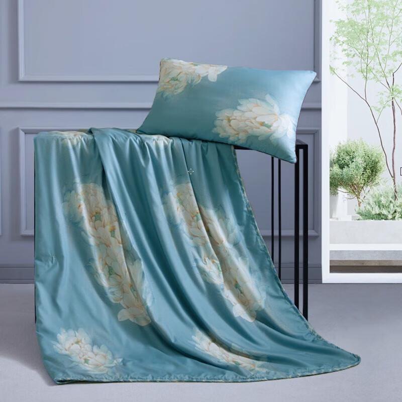 Mengjie Soft Printed Four Seasons Quilt Set
Mengjie Soft Printed Four Seasons Quilt Set