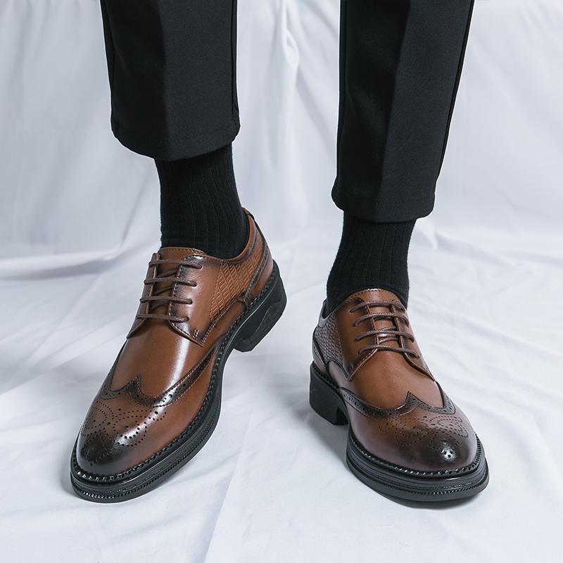 2025 men s youth Korean version of British fashion men s shoes business shoes foot casual shoes brock pointed leather shoes men 38 чорний
2025 men s youth Korean version of British fashion men s shoes business shoes foot casual shoes brock pointed leather shoes men 38 чорний