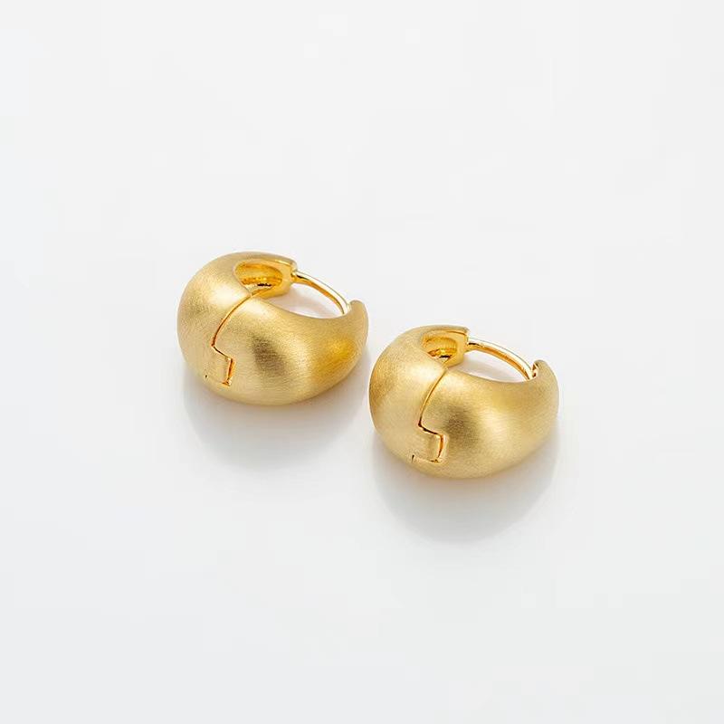 Fashionable Women s Versatile Earrings With A High-end Temperament Hoop One Size
Fashionable Women s Versatile Earrings With A High-end Temperament Hoop One Size