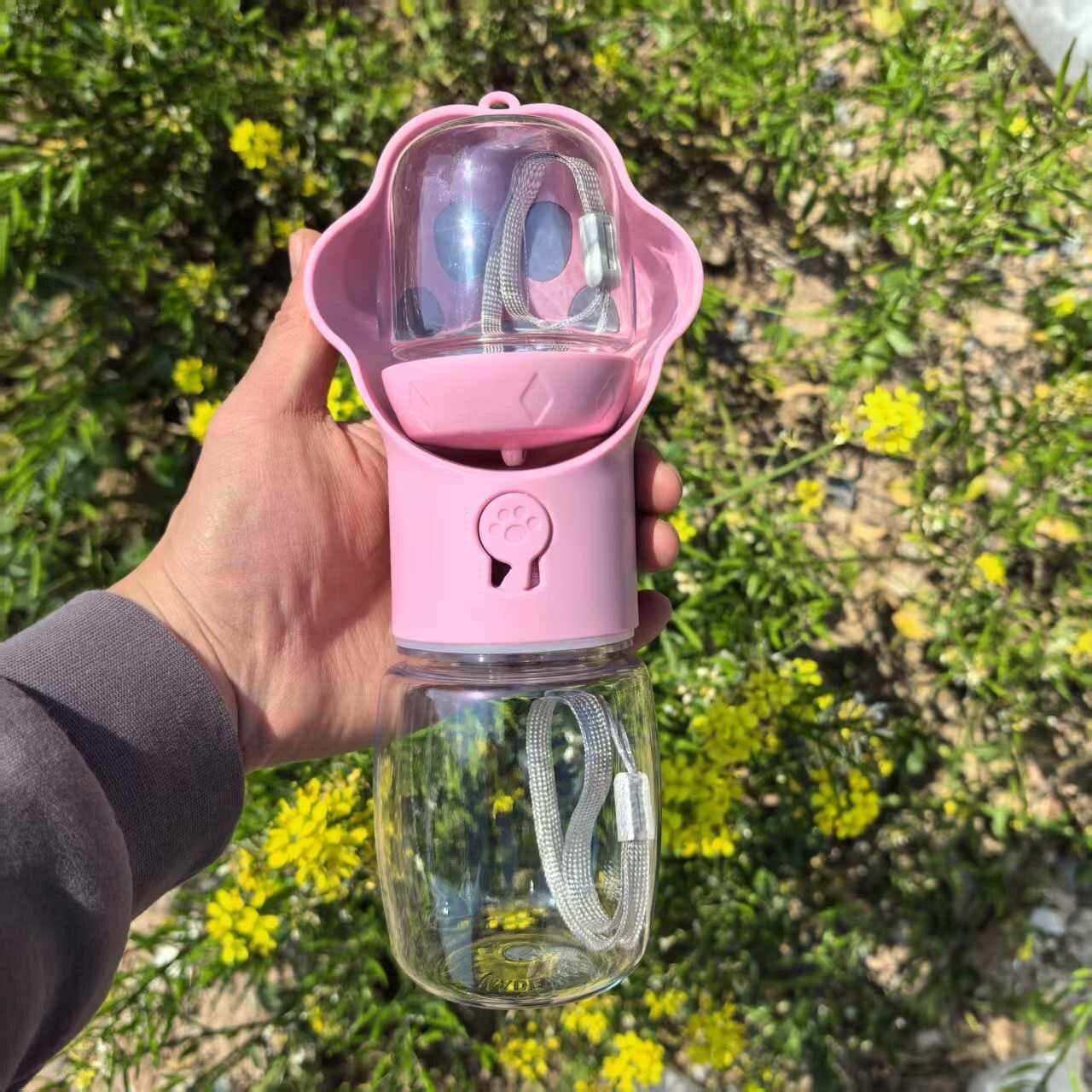 Portable Pet Water Bottle with Food Storage 330ml Water Dispenser and 80g Food Container Suitable for Dogs and Cats Outdoor Travel One Size рожевий
Portable Pet Water Bottle with Food Storage 330ml Water Dispenser and 80g Food Container Suitable for Dogs and Cats Outdoor Travel One Size рожевий