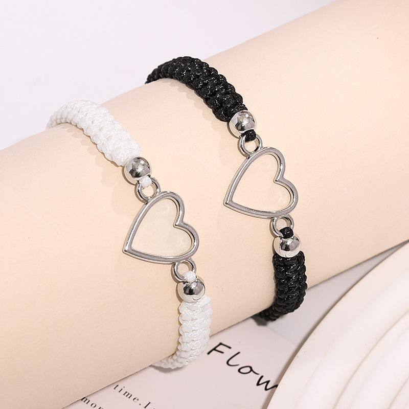 Creative Couple Black and White Bracelet Cutout Love Bracelet Braided Push Pull Bracelet Pull-Out Bracelet Adjustable Bracelet
Creative Couple Black and White Bracelet Cutout Love Bracelet Braided Push Pull Bracelet Pull-Out Bracelet Adjustable Bracelet