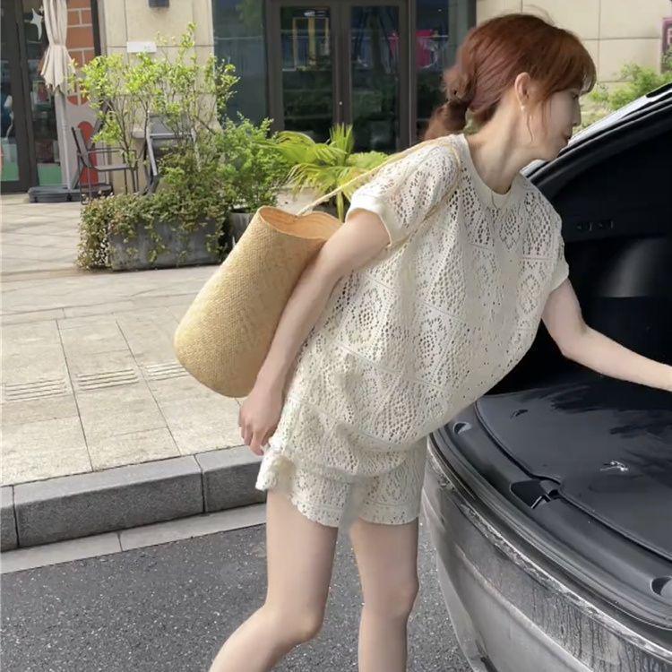 Plus Size 300 Jin Hollow Lace Two-Piece Set: Women s Loose Casual Short Sleeve Top & Shorts L: 40-60 kg
Plus Size 300 Jin Hollow Lace Two-Piece Set: Women s Loose Casual Short Sleeve Top & Shorts L: 40-60 kg
