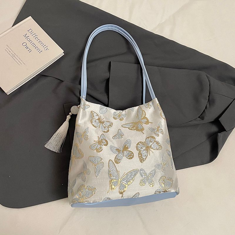 New Chinese Style National Style Bag Women Large Capacity Bucket Bag for Women 2025 New Trendy Fashion Commuter Shoulder Bag Blue butterfly
New Chinese Style National Style Bag Women Large Capacity Bucket Bag for Women 2025 New Trendy Fashion Commuter Shoulder Bag Blue butterfly