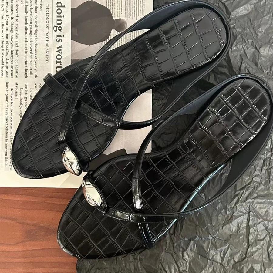 Cowhide version~ Cross-toe sandals women s beach vacation low-heeled outer wear cool slippers 35
Cowhide version~ Cross-toe sandals women s beach vacation low-heeled outer wear cool slippers 35