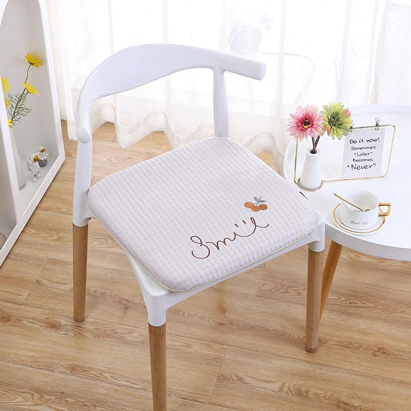 Summer Horn Chair Stool Thickened Slip-resistant Home Seat Cushion Dining Chair Cushion Work Sitting Artifact Durable 35 * 38cm
Summer Horn Chair Stool Thickened Slip-resistant Home Seat Cushion Dining Chair Cushion Work Sitting Artifact Durable 35 * 38cm