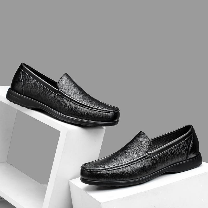 Men s shoes summer first layer cowhide breathable round head foot cover soft sole dad shoes one pedal lazy business leisure 45 коричневий
Men s shoes summer first layer cowhide breathable round head foot cover soft sole dad shoes one pedal lazy business leisure 45 коричневий