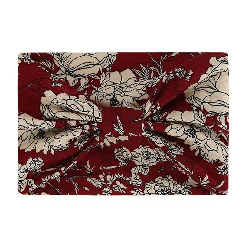 Богемная повязка на голову с широкими краями, завязанная в узел, повязка на голову в этническом стиле, впитывающая и останавливающая пот
Богемная повязка на голову с широкими краями, завязанная в узел, повязка на голову в этническом стиле, впитывающая и останавливающая пот