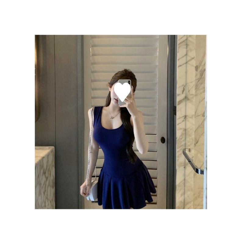Pure desire backless straps slim suspender dress women s summer small hot girl slim U-neck pleated a-word skirt XL
Pure desire backless straps slim suspender dress women s summer small hot girl slim U-neck pleated a-word skirt XL