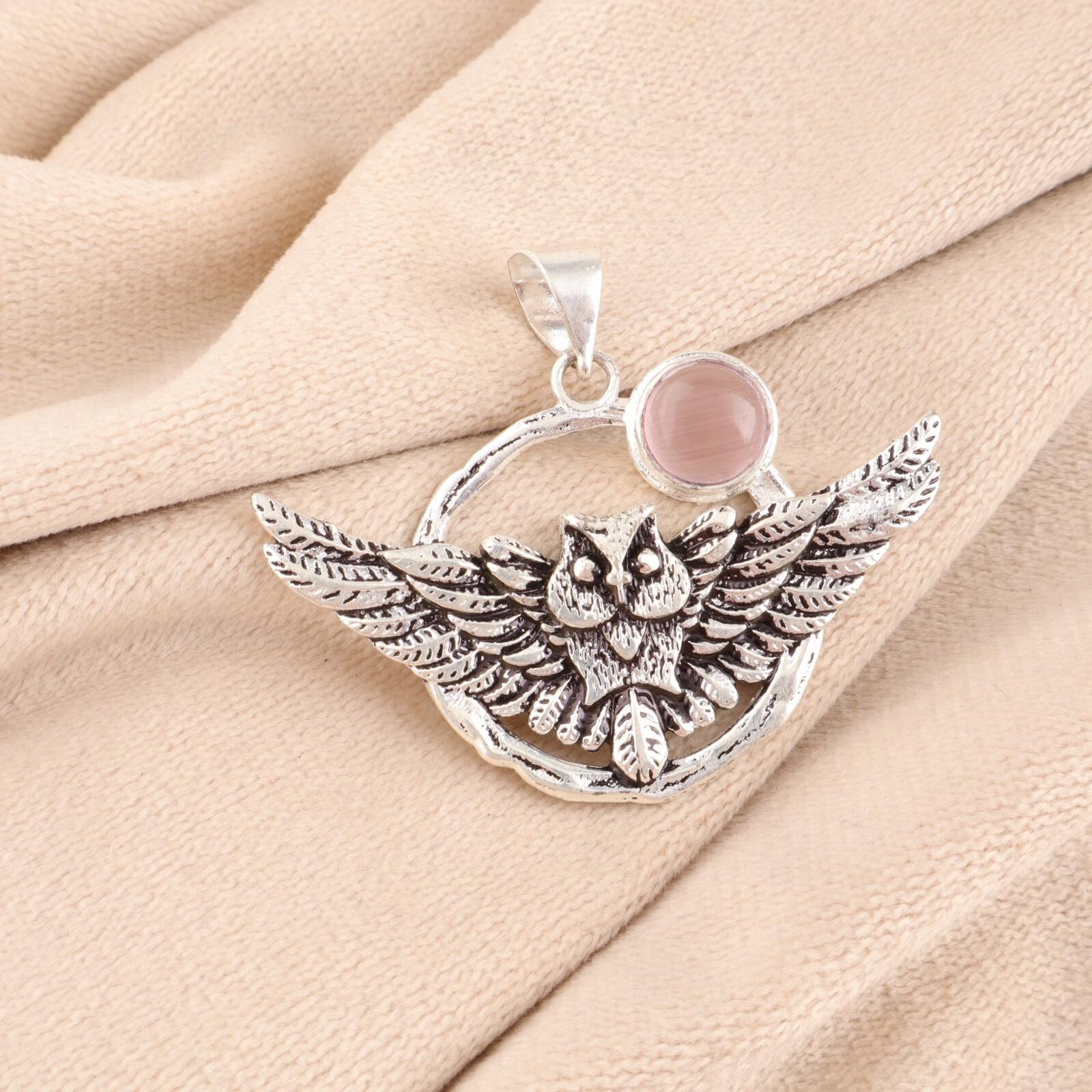 Purple Cat s Eye Gemstone 925 Sterling Silver Jewelry Handmade Pendant 1.48 CP-17-41
Purple Cat s Eye Gemstone 925 Sterling Silver Jewelry Handmade Pendant 1.48 CP-17-41